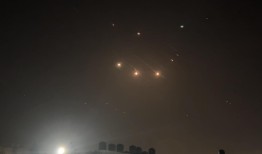 美军F15飞行员回忆深夜交战伊朗无人机：对抗他们犹如“盲人摸象”